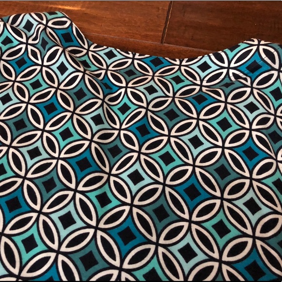 Ann Taylor LOFT shirt. It’s so beautiful & soft! - Picture 4 of 5